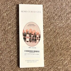 Semi Cured Gel Nails